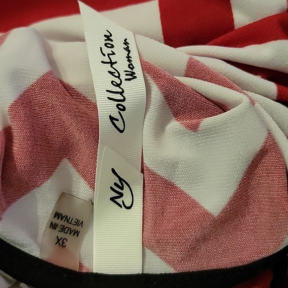 Red and white zigzag blouse - Picture 5 of 5